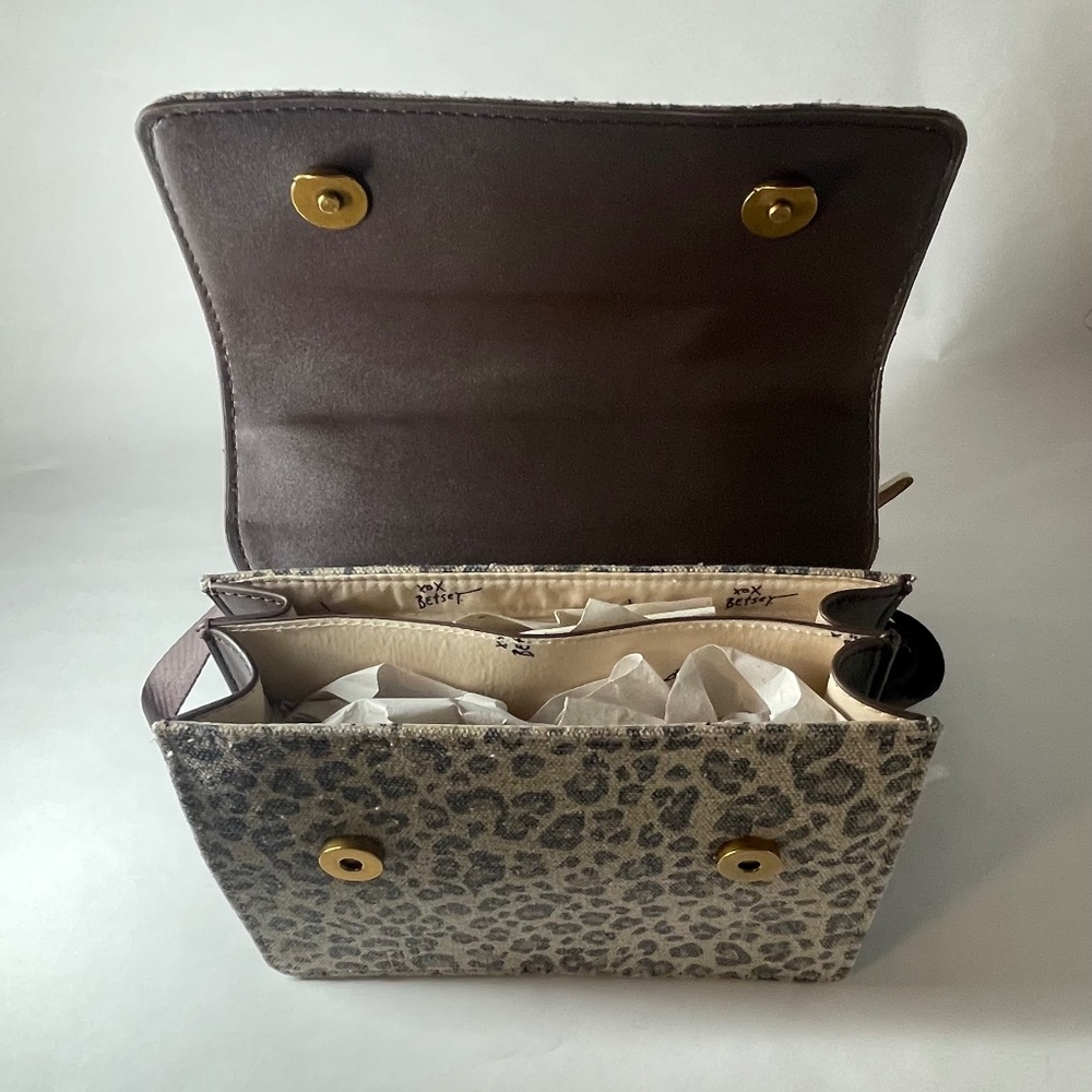 Betsey Johnson Leopard Print Crossbody Bag Cowboy Boot Charm New with Tag VIRAL - Picture 7 of 9